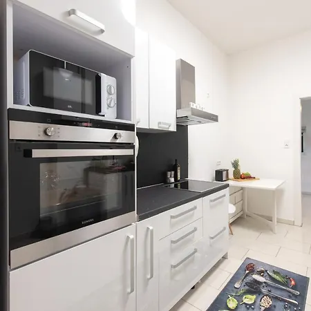 4-zimmer Mit Grandioser Aussicht In Zentraler Lage *