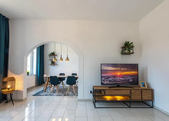 Apartamento 4-zimmer Mit Grandioser Aussicht In Zentraler Lage